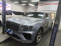 Bentley Bentayga 4.0T V8 Long Wheelbase - ფოტო 1