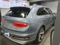 Bentley Bentayga 4.0T V8 Long Wheelbase - ფოტო 2