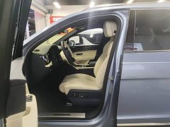 Bentley Bentayga 4.0T V8 Long Wheelbase - ფოტო 7