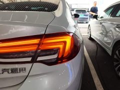 Buick Regal 28T Longitudinal Enjoyment Edition - ფოტო 8