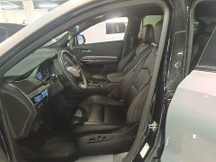 Cadillac XT4 2022 28T FWD Luxury - ფოტო 15