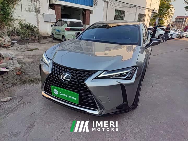 Lexus UX 2020 200 Special Edition - ავტომობილი ჩინეთიდან