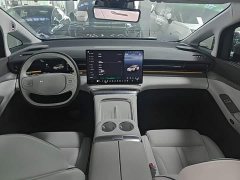 XPeng X9 Pure Electric 702 AWD High Performance Max - фото 10