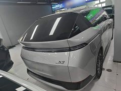 XPeng X9 Pure Electric 702 AWD High Performance Max - фото 6
