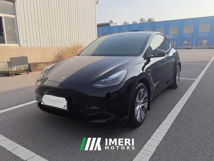 Tesla Model Y Facelift Rear-Wheel Drive