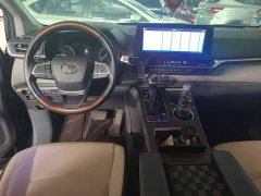 Toyota Sienna 2.5L Hybrid Comfort Edition - ფოტო 10