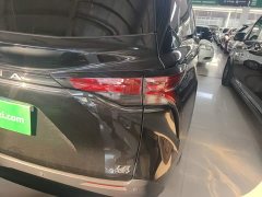 Toyota Sienna 2.5L Hybrid Comfort Edition - ფოტო 8