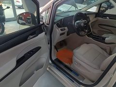 Buick GL8 ES Luxe 653T Comfort - ფოტო 16