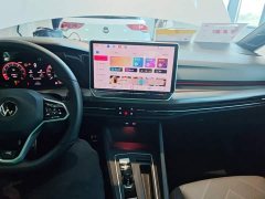 Volkswagen Golf 2025 300TSI R-Line - ფოტო 10