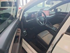 Volkswagen Golf 2025 300TSI R-Line - ფოტო 16