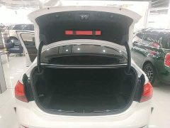 BMW 1 Series Facelift 120i M Sport Night Edition - ფოტო 19