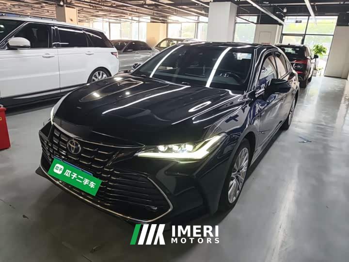 Toyota Avalon Hybrid 2.5L XLE Premium - ავტომობილი ჩინეთიდან