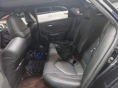 Toyota Avalon Hybrid 2.5L XLE Premium - ფოტო 17