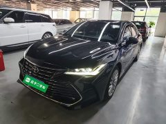 Toyota Avalon Hybrid 2.5L XLE Premium - ფოტო 2