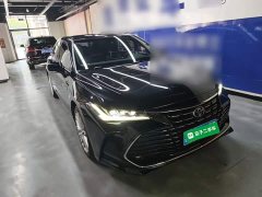 Toyota Avalon Hybrid 2.5L XLE Premium - ფოტო 4