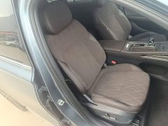 Geely Xingyue L Oriental Radiance 2.0T Automatic Xiaohan Edition - ფოტო 20