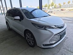 Toyota Sienna 2.5L Hybrid Platinum Edition - ფოტო 4