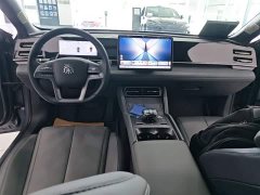 BYD Qin L DM-i Smart Drive Edition 120KM Superior - ფოტო 10