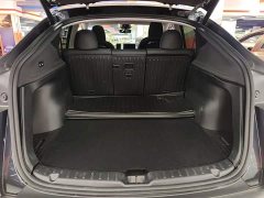 Tesla Model Y Rear-Wheel Drive - ფოტო 19
