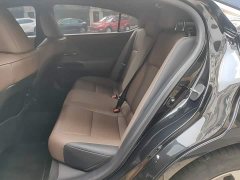Lexus ES 2022 200 Luxury - ფოტო 17