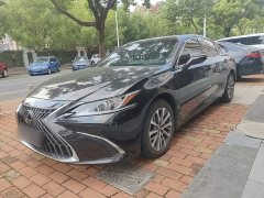 Lexus ES 2022 200 Luxury - ფოტო 2
