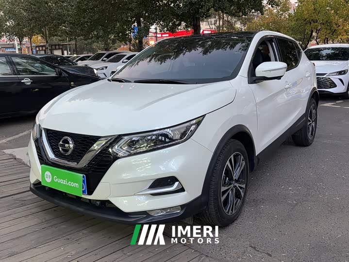 Nissan Qashqai 2.0L CVTLuxury Edition