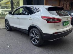 Nissan 2.0L CVTLuxury Edition - ფოტო 14