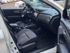 Nissan 2.0L CVTLuxury Edition - ფოტო 19