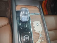 Volvo XC60 B5 AWD Smart Remote Luxury Edition - ფოტო 14