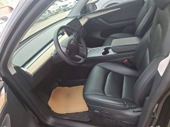 Tesla Model Y Standard Range RWD - ფოტო 15