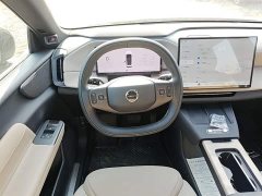 Volvo XC70 Plug-in Hybrid 2026 Two-Wheel Drive Long Range Core - ფოტო 11