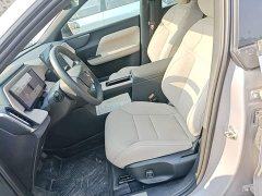 Volvo XC70 Plug-in Hybrid 2026 Two-Wheel Drive Long Range Core - ფოტო 15