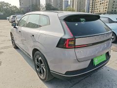 Volvo XC70 Plug-in Hybrid 2026 Two-Wheel Drive Long Range Core - ფოტო 5