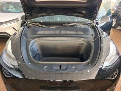 Tesla Model Y Rear-Wheel Drive - ფოტო 20