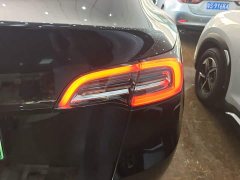 Tesla Model Y Rear-Wheel Drive - ფოტო 8