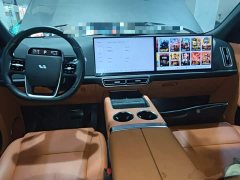 Li Auto L8 2024 Pro - ფოტო 14