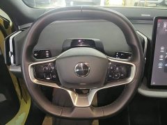 Volvo EX30 2025 Rear-Wheel Drive Extended Range Ultra - ფოტო 11