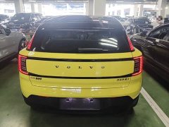 Volvo EX30 2025 Rear-Wheel Drive Extended Range Ultra - ფოტო 6