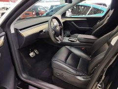 Tesla Model Y Long Range All-Wheel Drive 3D7 - ფოტო 15