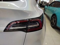 Tesla Model Y Long Range All-Wheel Drive 3D7 - ფოტო 8