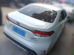 Toyota Corolla Hybrid 1.8H E-CVT Sport - ფოტო 10