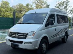 New Journey Xintu V80 2.0T Manual Classic Aoyun Tong Short Wheelbase Mid-roof 5/6 Seater - ფოტო 1