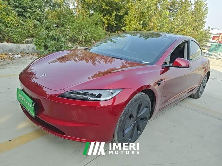 Tesla Model 3 Rear-Wheel Drive