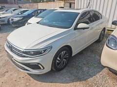 Volkswagen Bora 200TSI DSG Comfort Navigation Edition - ფოტო 1