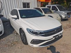 Volkswagen Bora 200TSI DSG Comfort Navigation Edition - ფოტო 4