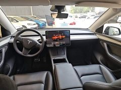 Tesla Model Y Rear-Wheel Drive - ფოტო 10