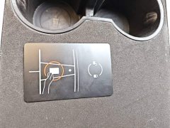Tesla Model Y Rear-Wheel Drive - ფოტო 9