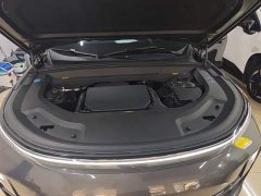 Li Auto Ideal L8 Air - ფოტო 20