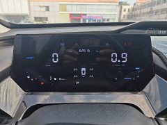 Changan Oushan Z6 Blue Whale 1.5T DCT Smart Premium Edition - ფოტო 12