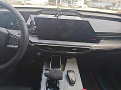 Changan Oushan Z6 Blue Whale 1.5T DCT Smart Premium Edition - ფოტო 13